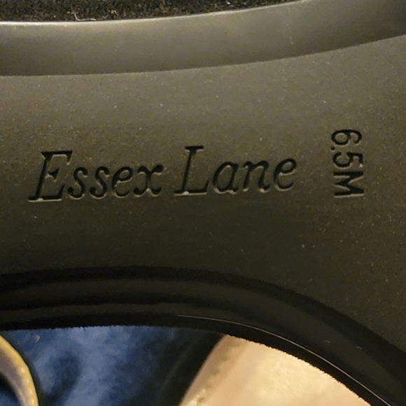 Essex Lane Black Sandals - Picture 8 of 10